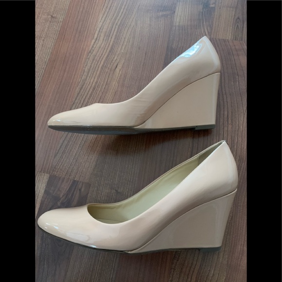 J.Crew Wedge Pump Heels size 8 - Picture 4 of 5